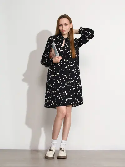 Платье темно-синего цвета с цветочным принтом из вискозы